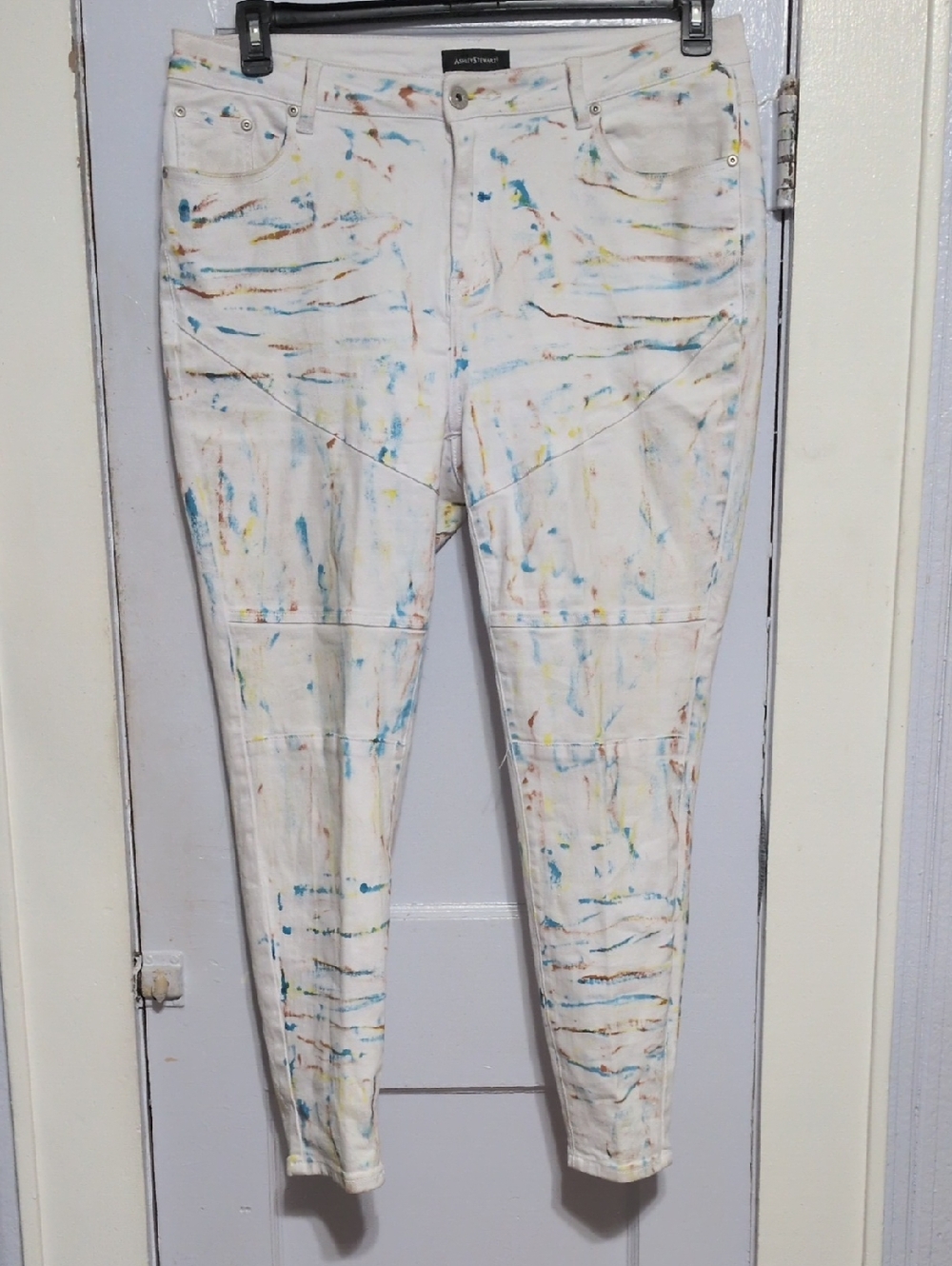 Ashley Stewart White Skinny Jeans with Multicolor Paint-Splatter